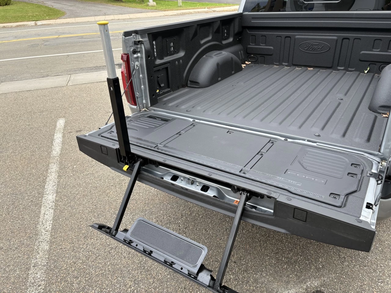 2026 Ford F-150 XLT 4X4 SUPERCREW ECOBOOST 302A https://www.st-norbertford.com/resize/b990ff35b810a3abc0cc817b2ca24889-1