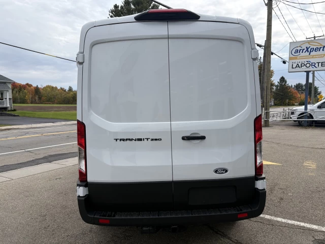 Ford Transit fourgon utilitaire T-250 148" Med Rf 9070 GVWR RWD 2026