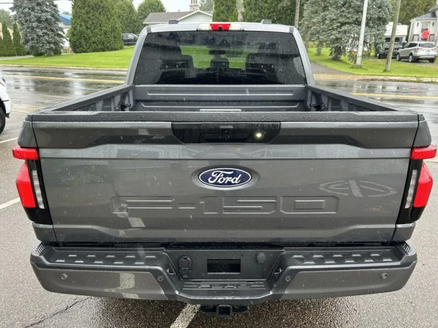 Ford F-150 Lightning FLASH AUTONOMIE PROLONGÉE - TRANSF. DE BAIL, 92000 KM RESTANT 31 MOIS RESTANT, GARANTIE 2024