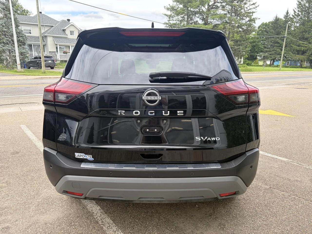 2023 Nissan Rogue SV https://www.st-norbertford.com/resize/b990ff35b810a3abc0cc817b2ca24889-1
