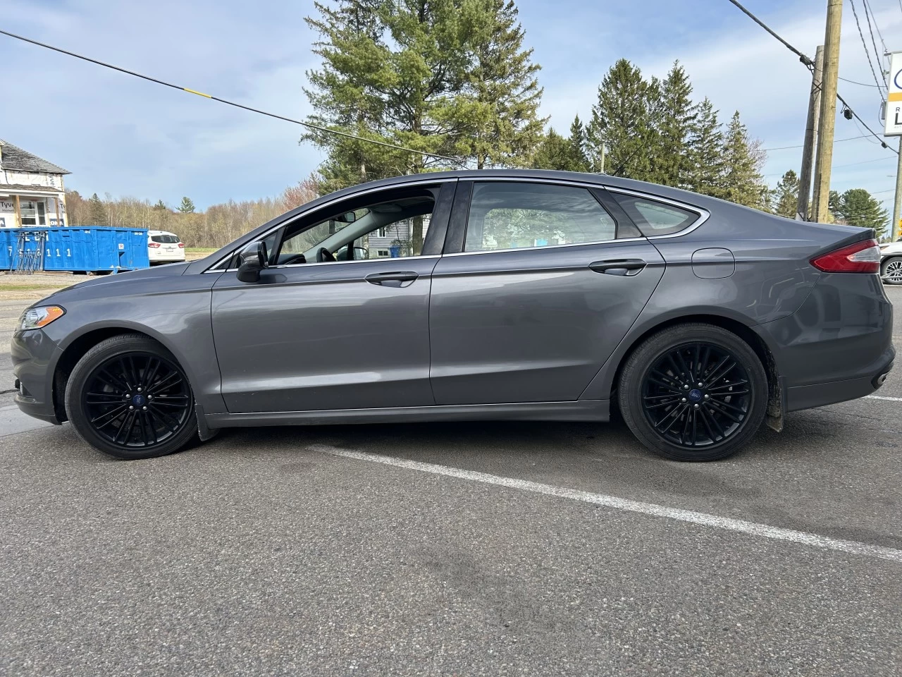 2013 Ford Fusion SE Image principale