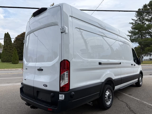 Ford Transit fourgon utilitaire T-350 148" EL Hi Rf 9500 GVWR AWD 2027