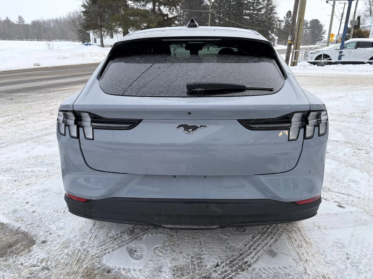 2025 Ford Mustang Mach-E SELECT https://www.st-norbertford.com/resize/b990ff35b810a3abc0cc817b2ca24889-1