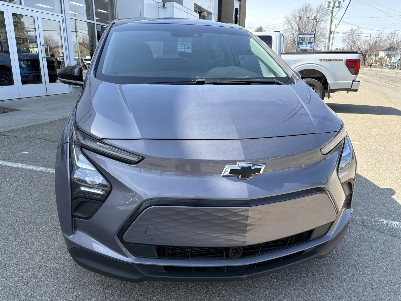 2022 Chevrolet Bolt EV  https://www.st-norbertford.com/resize/b990ff35b810a3abc0cc817b2ca24889-1