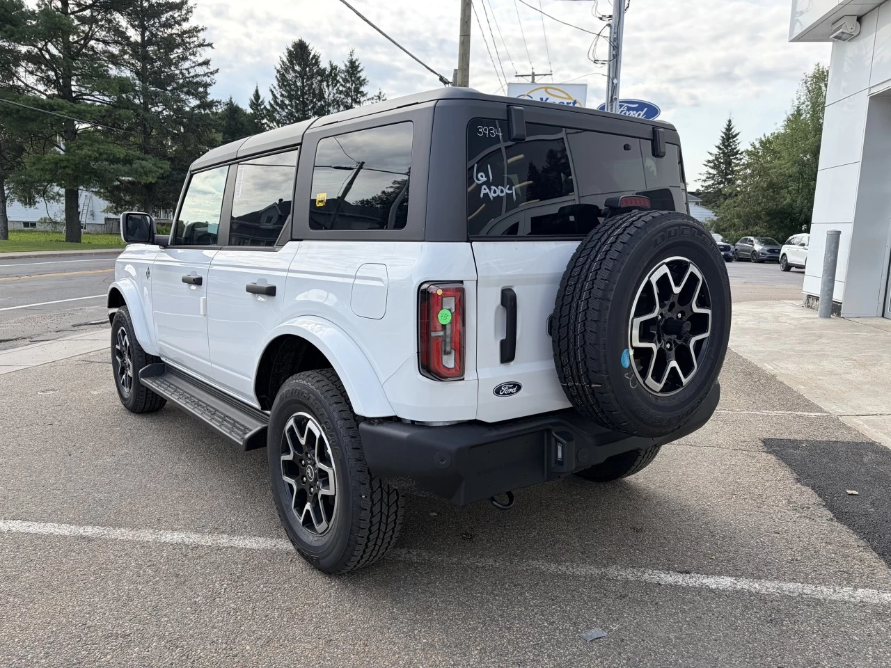 2026 Ford Bronco Outer Banks https://www.st-norbertford.com/resize/b990ff35b810a3abc0cc817b2ca24889-1