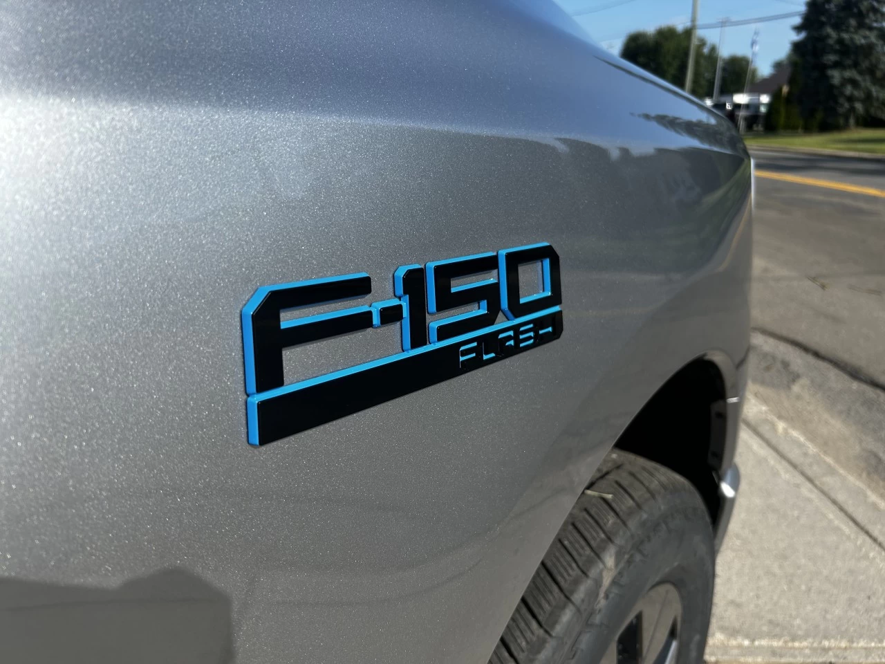 2025 Ford F-150 Lightning FLASH https://www.st-norbertford.com/resize/b990ff35b810a3abc0cc817b2ca24889-1