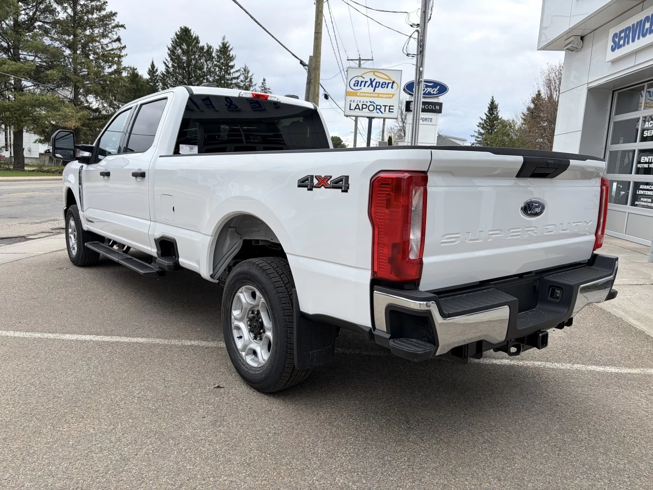 2026 Ford Super Duty F-250 SRW XLT Main Image