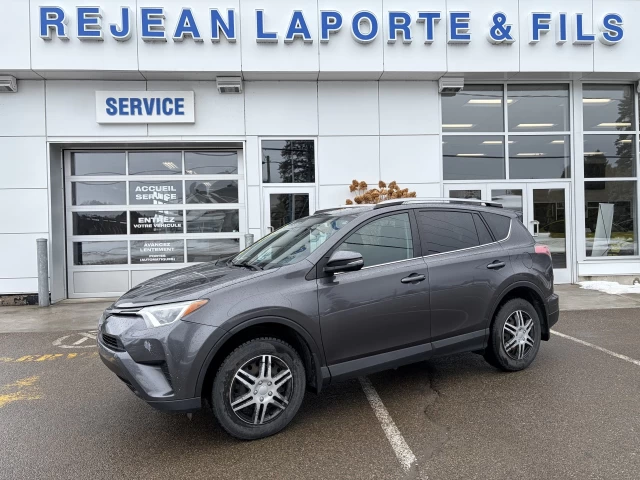 Toyota RAV4 LE 2017