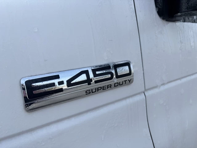 Ford E-450 Super Duty E-450 CUBE 16 PIEDS 2017
