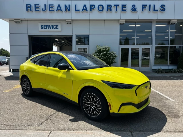 Ford Mustang Mach-E PREMIUM AWD 2025