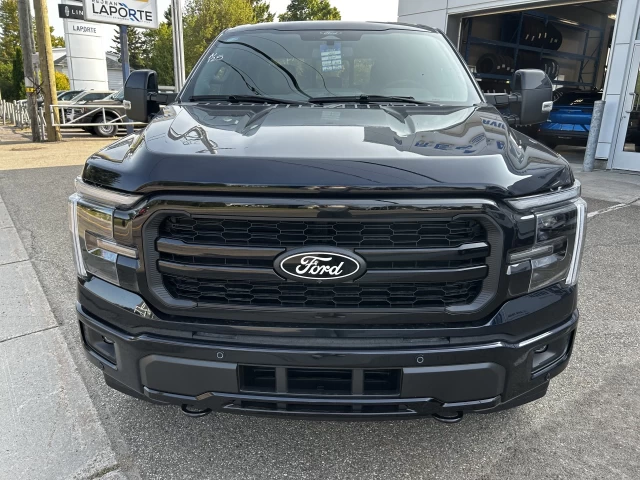 Ford F-150 LARIAT 2025