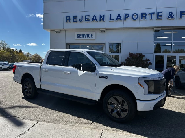 Ford F-150 Lightning FLASH 2025