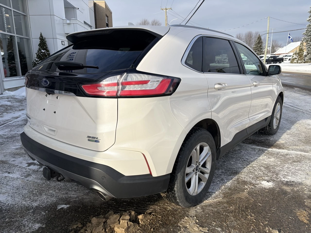 2019 Ford Edge SEL Main Image