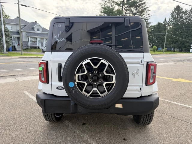 Ford Bronco Outer Banks 2026