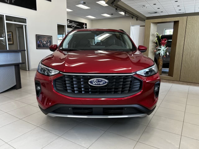 Ford Escape PHEV 2025