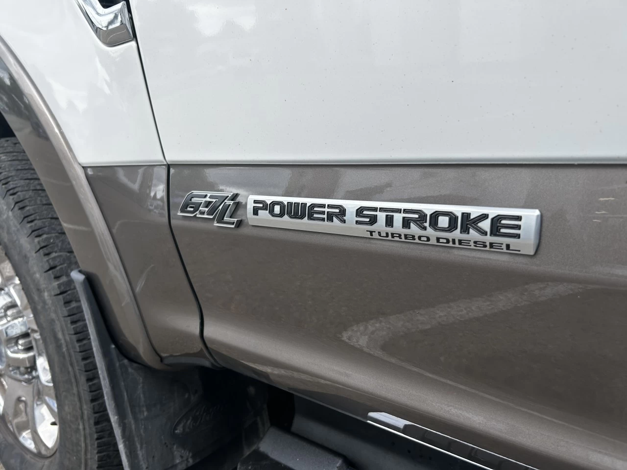 2022 Ford F-250 Super Duty LARIAT ULTIMATE **SANS INSPECTION/BALANCE** Image principale