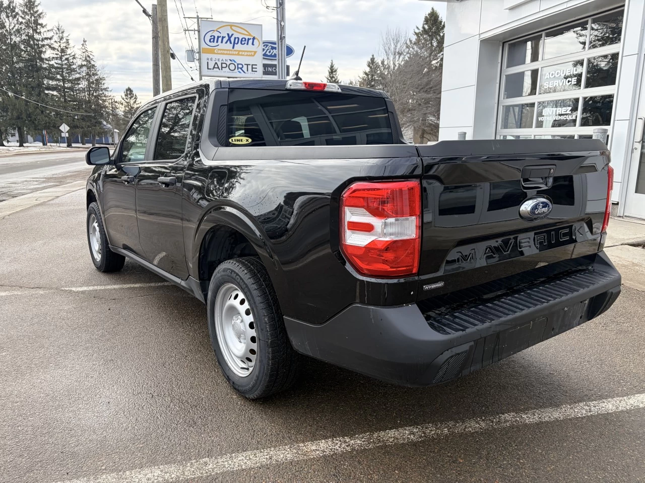 2024 Ford Maverick XL HYBRIDE https://www.st-norbertford.com/resize/b990ff35b810a3abc0cc817b2ca24889-1