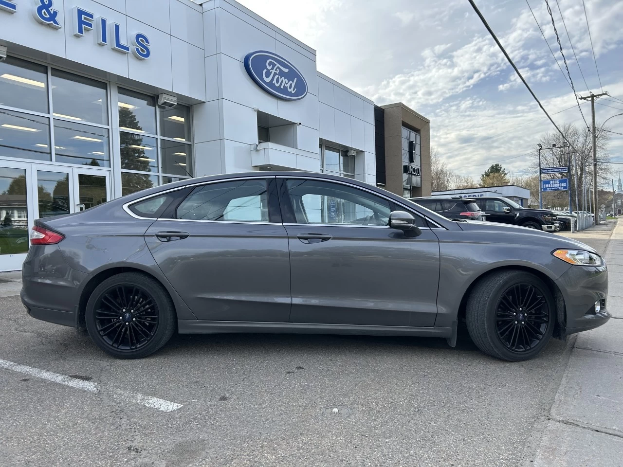 2013 Ford Fusion SE Image principale