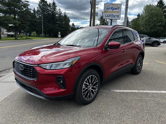 Ford Escape PHEV 2025