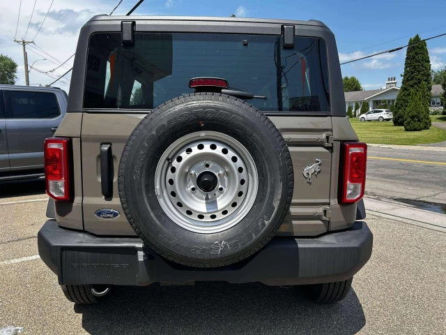 Ford Bronco Base 2025