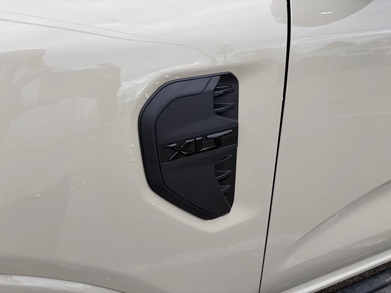 2025 Ford Ranger XLT https://www.st-norbertford.com/resize/b990ff35b810a3abc0cc817b2ca24889-1