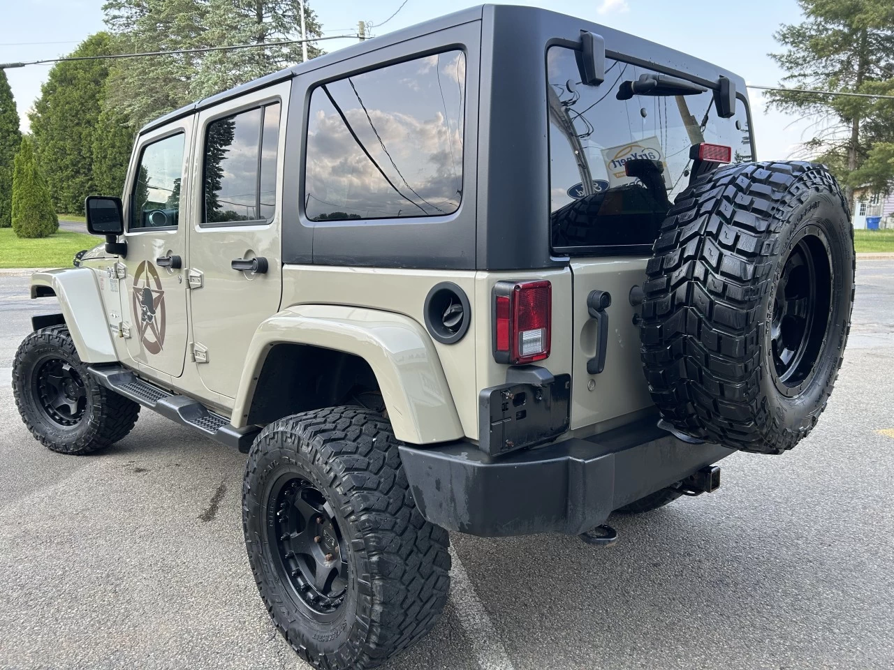 2017 Jeep Wrangler Unlimited Sahara Unlimited Image principale
