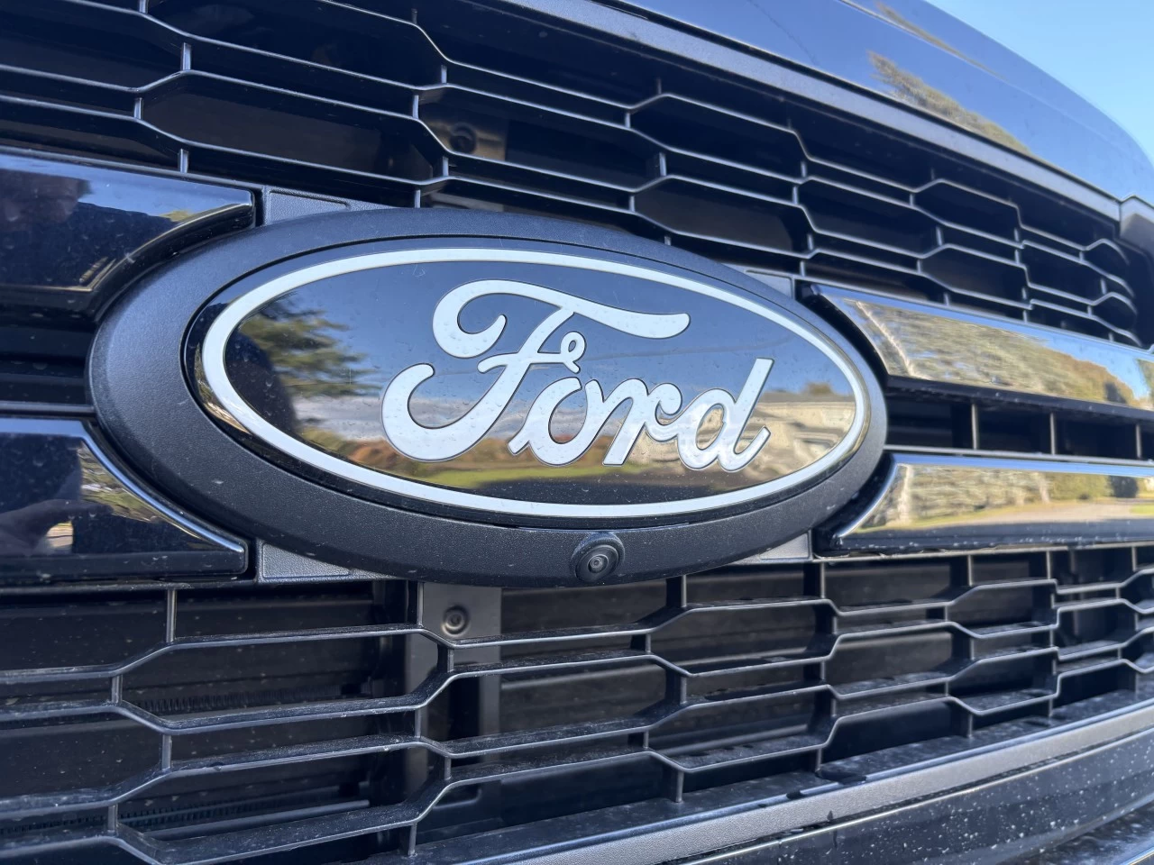 2026 Ford F-150 LARIAT Main Image