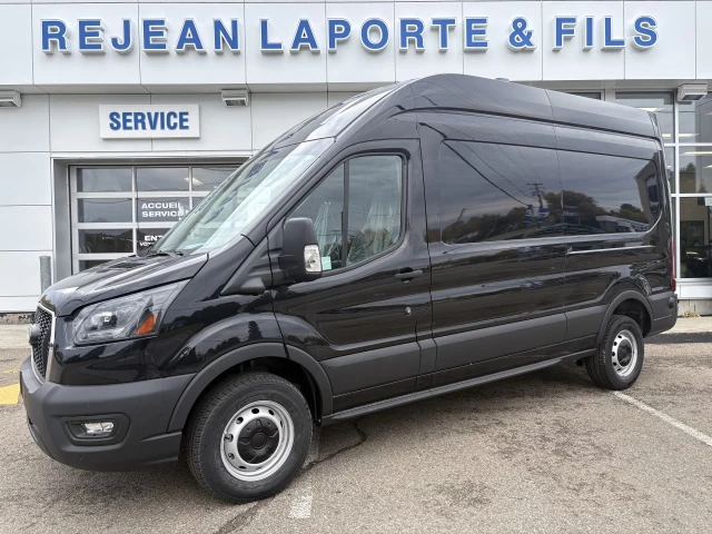 Ford Transit fourgon utilitaire TS 148 T-250 148" Hi Rf 9070 GVWR RWD 2026