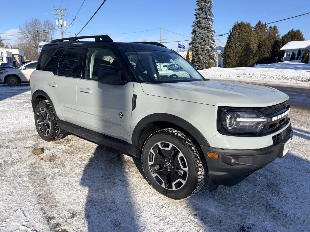 2024 Ford Bronco Sport Outer Banks 4WD CUIR SIEGES/VOLANT CHAUFFANT https://www.st-norbertford.com/resize/b990ff35b810a3abc0cc817b2ca24889-1