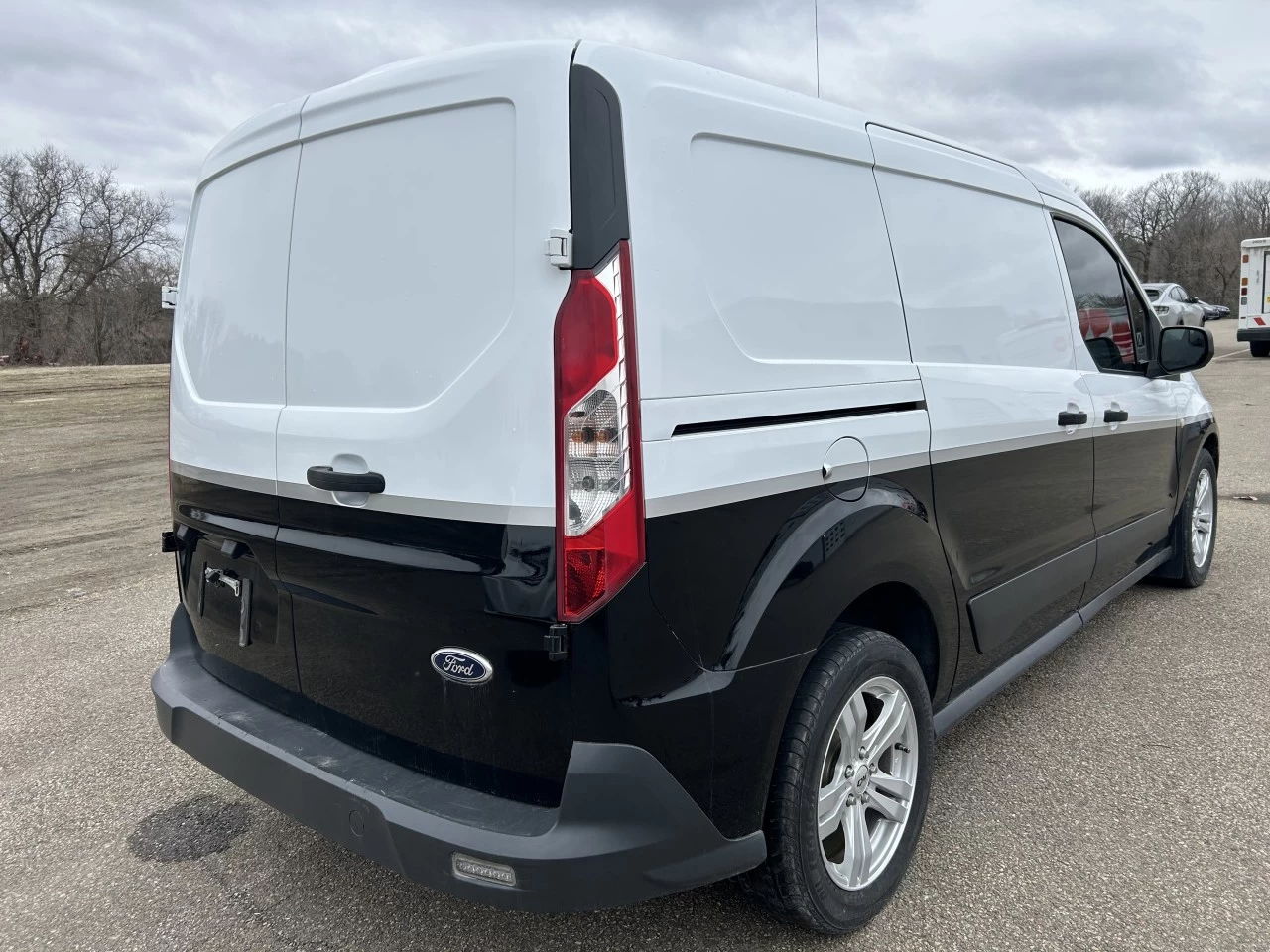 2016 Ford Transit Connect XLT Main Image