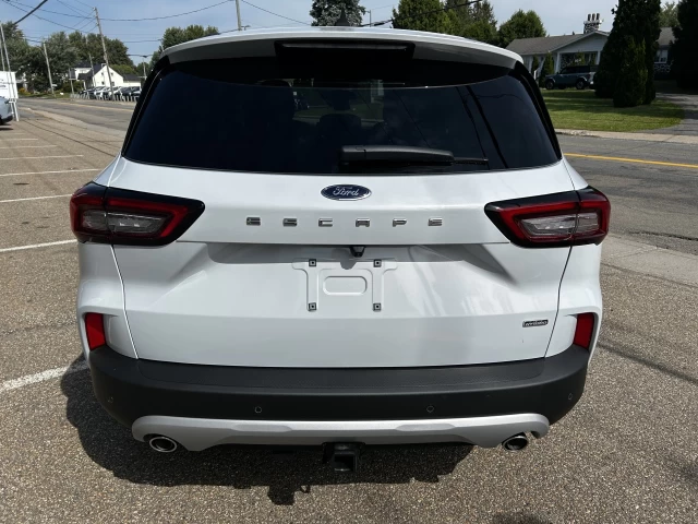 Ford Escape PHEV 2025