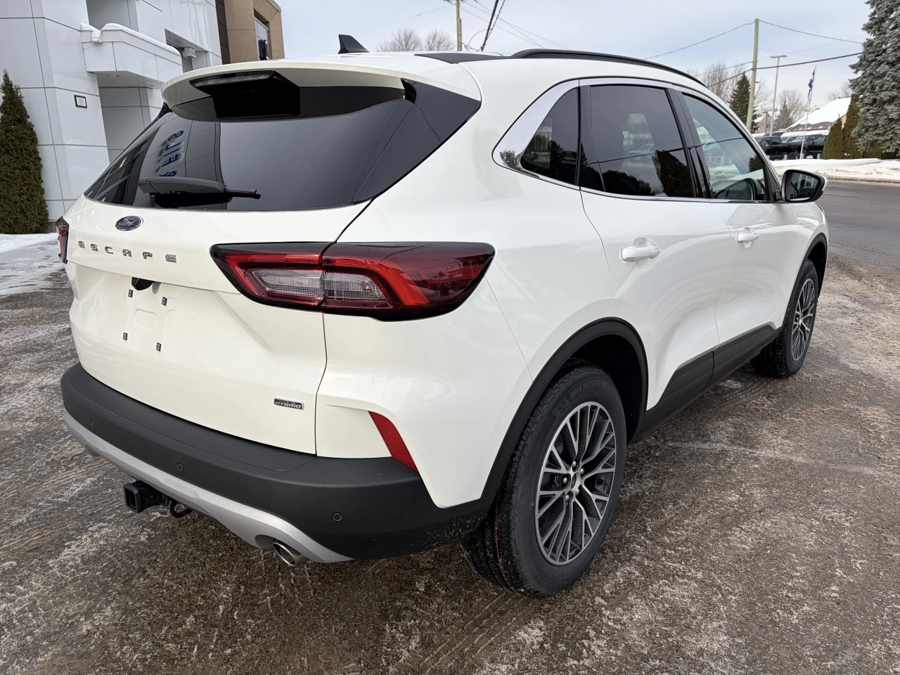 2026 Ford Escape PHEV https://www.st-norbertford.com/resize/b990ff35b810a3abc0cc817b2ca24889-1