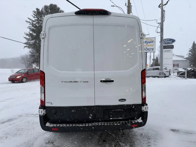 Ford Transit-250 T-250 148" Med Rf 9000 GVWR Sliding RH Dr 2019