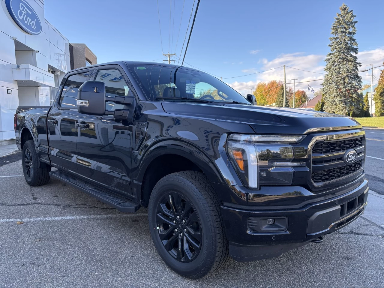 2026 Ford F-150 LARIAT Main Image