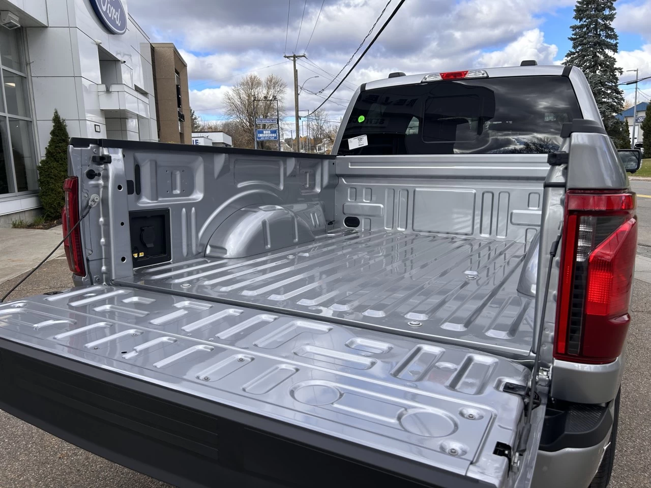 2025 Ford F-150 XLT Image principale