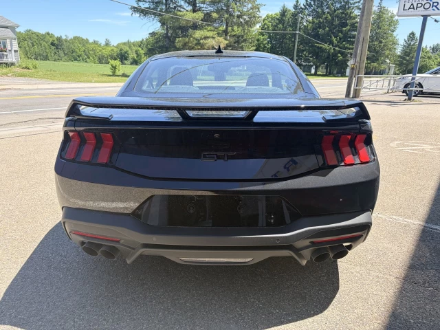 Ford Mustang GT 2026