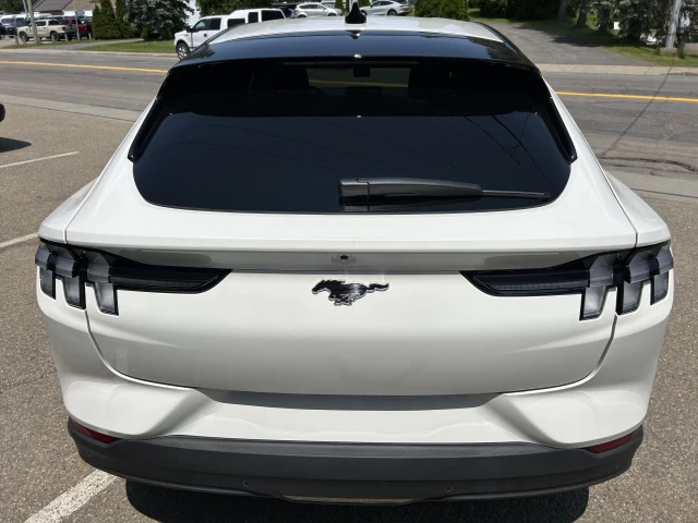 Ford Mustang Mach-E Select AWD 2024