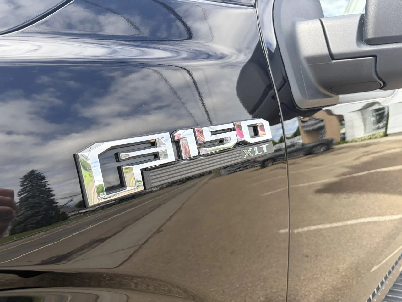 2020 Ford F-150 XLT Main Image