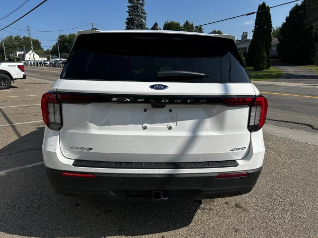 Ford Explorer Active 2025