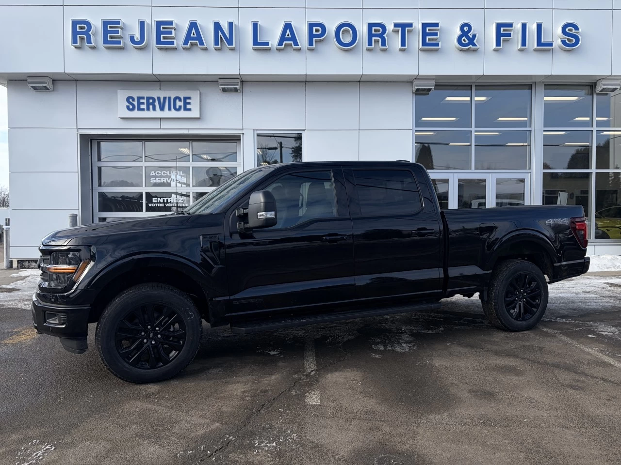 2026 Ford F-150 XLT 302A HYBRIDE POWERBOOST https://www.st-norbertford.com/resize/b990ff35b810a3abc0cc817b2ca24889-1
