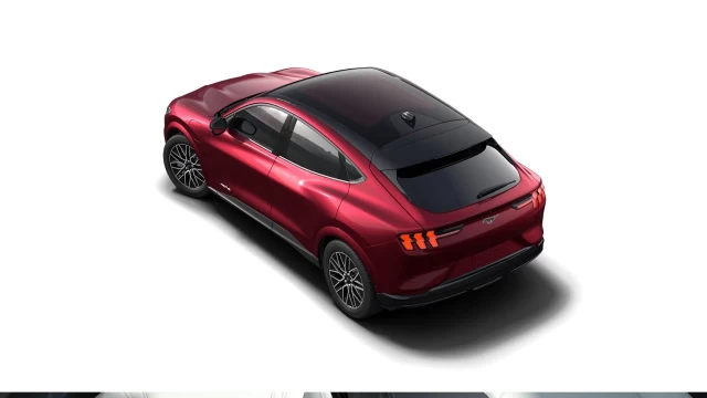 Ford Mustang Mach-E PREMIUM AWD 2025