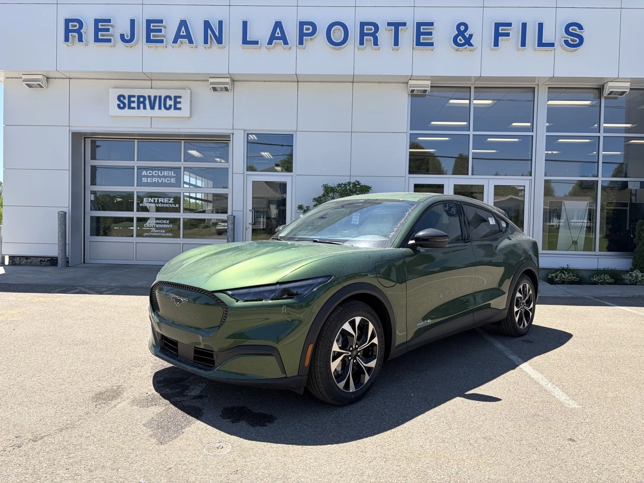 2026 Ford Mustang Mach-E SELECT AWD 73 KWH BANC CHAUFFANT https://www.st-norbertford.com/resize/b990ff35b810a3abc0cc817b2ca24889-1