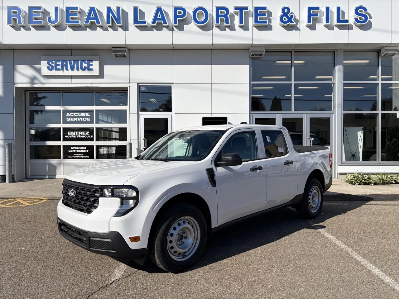 2026 Ford Maverick XL HYBRIDE AWD 101A ENSEMBLE REMORQUAGE 4K https://www.st-norbertford.com/resize/b990ff35b810a3abc0cc817b2ca24889-1