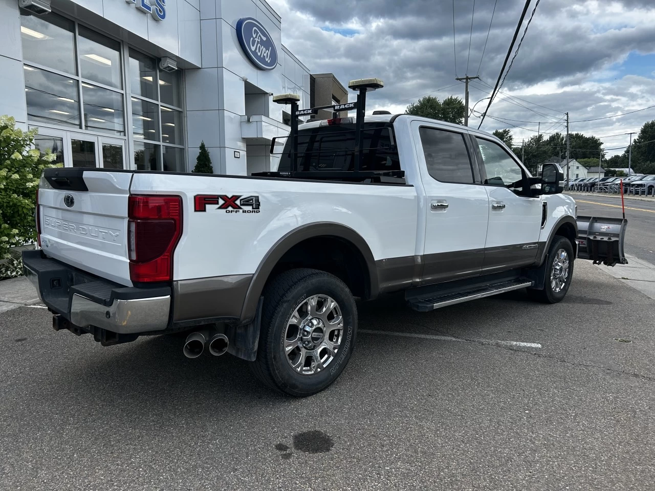 2022 Ford F-250 Super Duty LARIAT ULTIMATE **SANS INSPECTION/BALANCE** Image principale