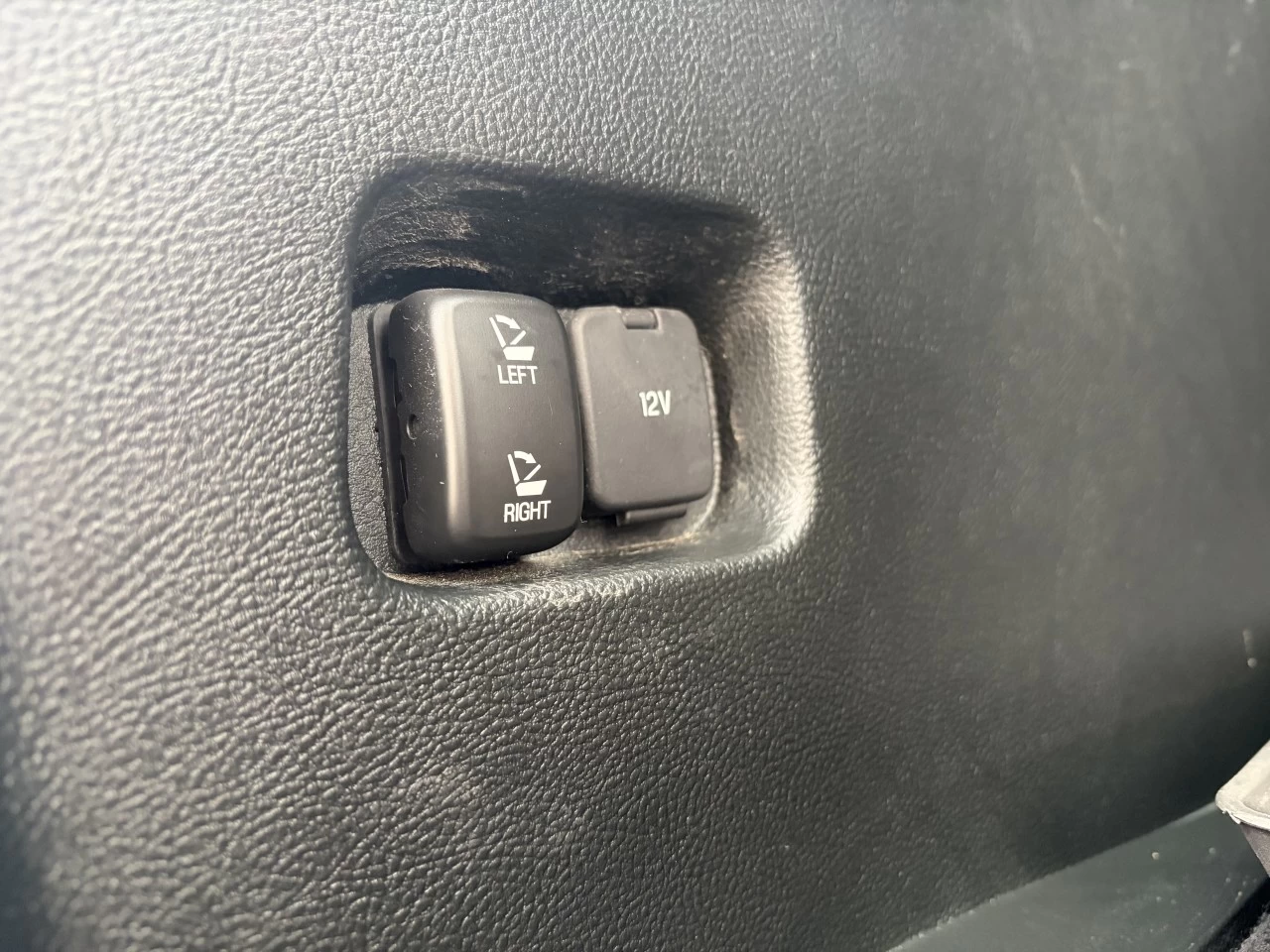 2022 Ford Edge ST LINE AWD ENSEMBLE REMORQUAGE https://www.st-norbertford.com/resize/b990ff35b810a3abc0cc817b2ca24889-1