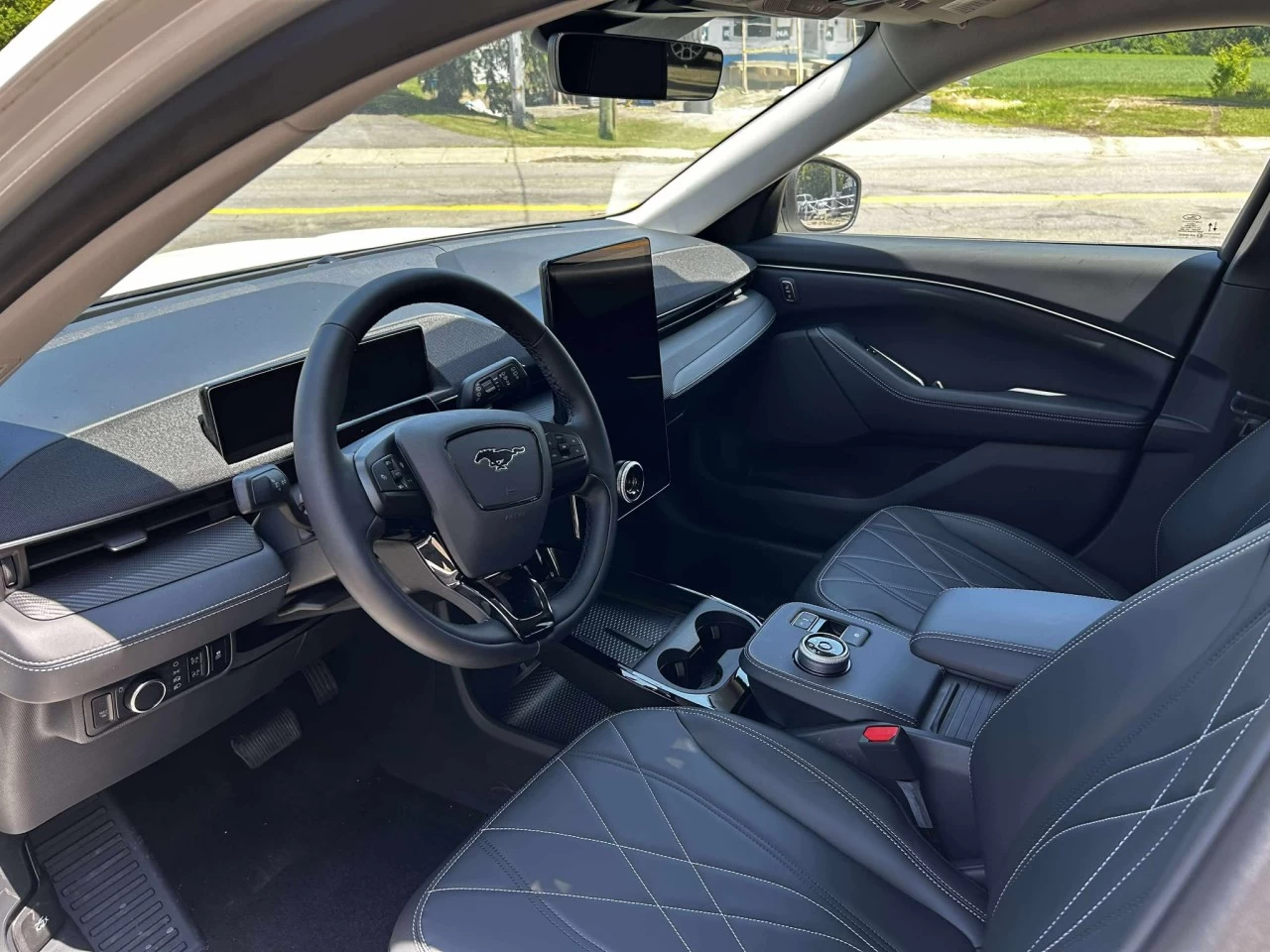 2024 Ford Mustang Mach-E Select AWD https://www.st-norbertford.com/resize/b990ff35b810a3abc0cc817b2ca24889-1