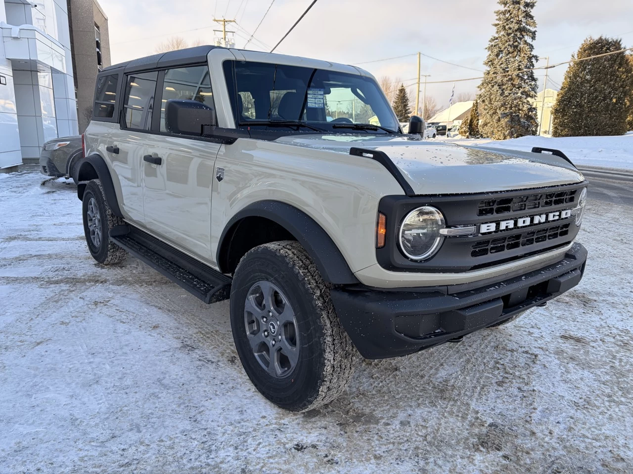 2026 Ford Bronco Big Bend https://www.st-norbertford.com/resize/b990ff35b810a3abc0cc817b2ca24889-1