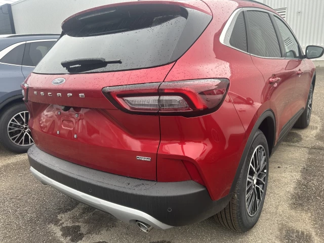 Ford Escape PHEV 2025