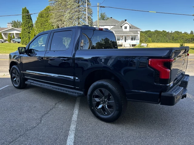Ford F-150 Lightning FLASH 2025