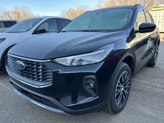 Ford Escape PHEV 2025